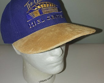 St. Louis Blues Vintage 1990's The Club Kiel Center Suede Bill Blue Gold Hat