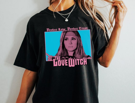 Love Witch Spooky Halloween Feminine Rage Feminism Pop Art Unisex t-shirt