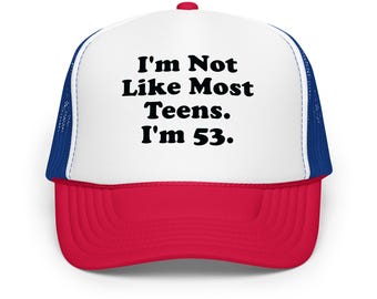 Nie jak inni nastolatkowie 53 Mem, zabawna czcionka Retro Cooper, parodia czapki z pianki trucker