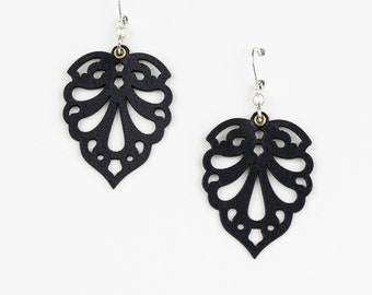 Black Hearts Leather Earrings • Laser Cut Jewellery • Victorian earrings • Goth Earrings • Unique Gift For Her • Artistic Earrings