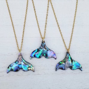 Real Natural Beautiful Blue Green Abalone Shell Seashell Mermaid Whale Fish Tail Fin Ocean Beach Island Summer Sea Gold Charm Necklace 18&quot;