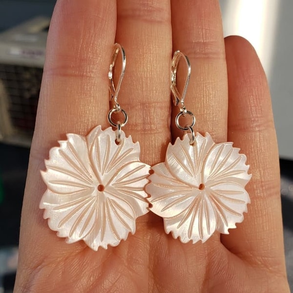 Real Natural Light Pink Abalone Shell Seashell Mother Of Pearl Hawaii Plumeria Flower Hawaiian Beach Ocean Island Silver Dangle Earrings