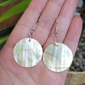 Real Natural Light Golden Abalone Shell Seashell Disk Mother Of Pearl Ocean Beach Tropical Island Mermaid Sea Jewelry Silver Dangle Earrings