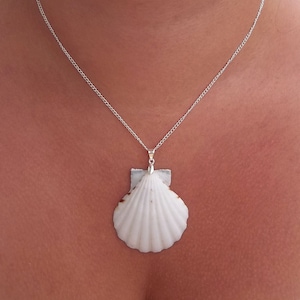 Real Natural White Scallop Seashell Shell Mermaid Ocean Beach Summer Island Hawaii Wedding Boho Charm Silver Pendant Necklace 18&quot;