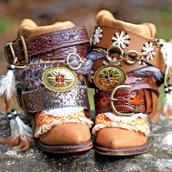 Reciclado personalizada REELABORADO vintage festival boho botas vaqueras - boho botas - gitano de Bota Vaquera botas vaquera cuero tobillo botas
