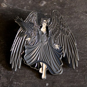 Conjunto de coleccionista de insignias Raven Pin imagen 4