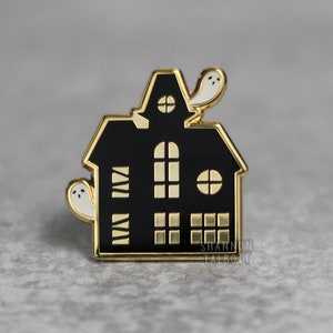SECONDS SALE Haunted House Emaille Pin, Glow in the Dark Pin, Geist Pin, Halloween Pin, Goth Pin, Geschenk für Freunde, Geschenk für BF, Geschenk unter 15