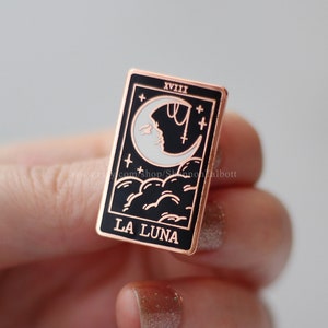 La Luna Enamel Pin, Tarot Card Pin, Moon Pin, Oracle Cards, Major Arcana, Magic Pin, Fortune Telling, Witch Pin, Friend Gift, Gift Under 15