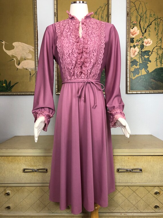 1970s Vintage Mauve Dress by Jane Baar, New York -- Delicate