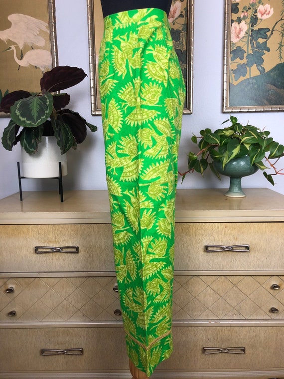 1960s Vintage Batik Print High Waisted Pants -- F… - image 4