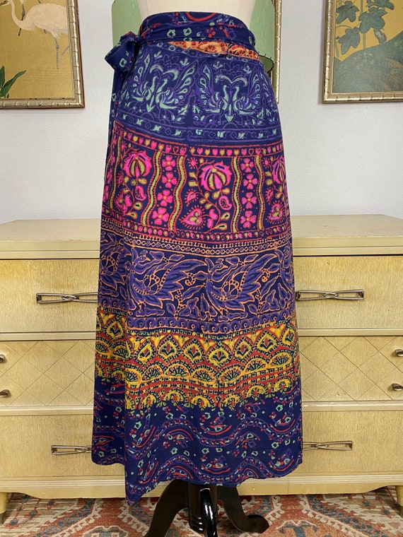 1970s Vintage Cotton Wrap Skirt -- Colorful and L… - image 5