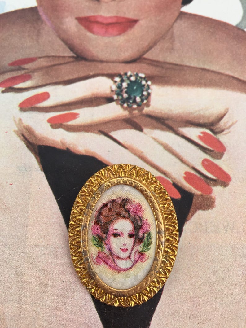 Vintage Cameo Brooch Beautiful Pink Lady in an Elaborate Gold Frame image 1