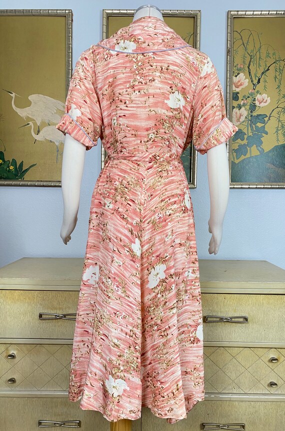 1940s 50s Novelty Print Dressing Gown Styled by C… - image 10