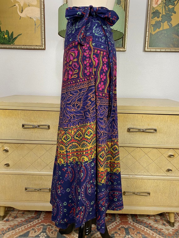 1970s Vintage Cotton Wrap Skirt -- Colorful and L… - image 3