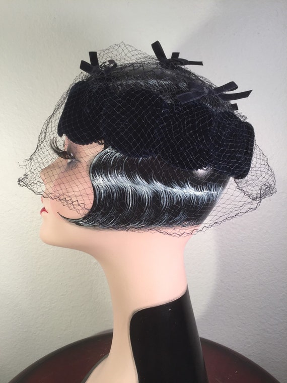 1950s Blue Veiled Hat -- Velvet Halo and Delicate… - image 1