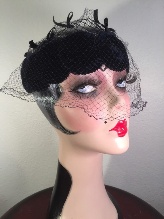 1950s Blue Veiled Hat -- Velvet Halo and Delicate… - image 2