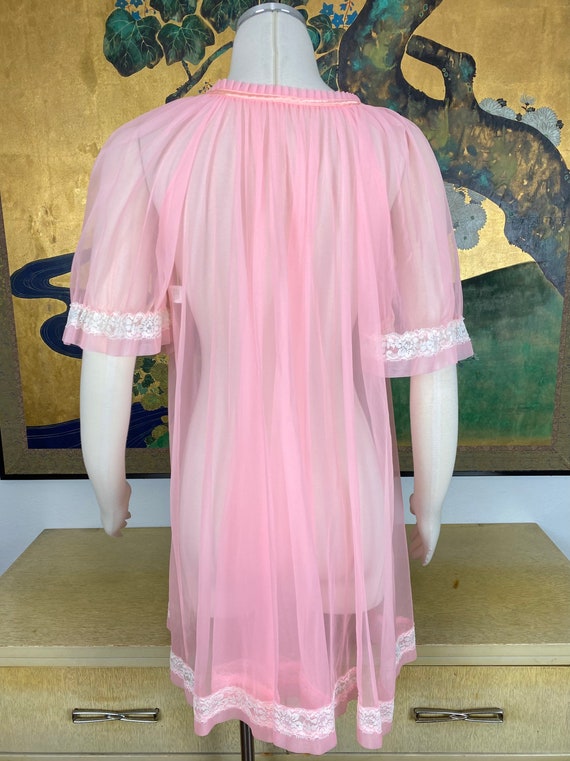 1960s Vintage Sheer Pink Nylon Robe/Cover up by T… - image 9