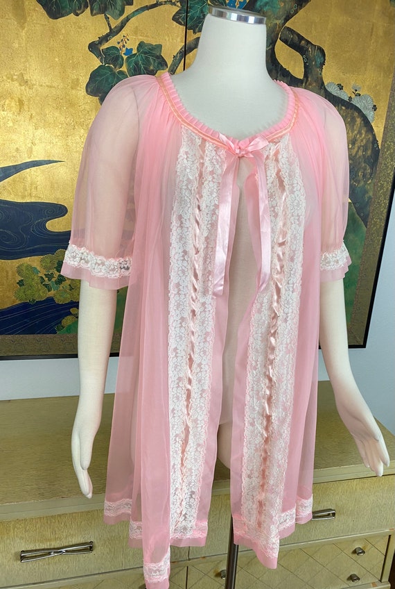 1960s Vintage Sheer Pink Nylon Robe/Cover up by T… - image 4