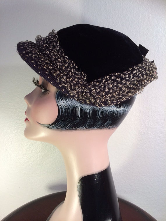 1950s Hat -- Navy Blue with Cream Flecked Trim an… - image 3