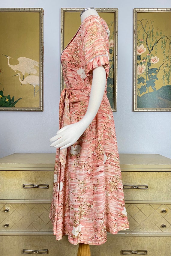 1940s 50s Novelty Print Dressing Gown Styled by C… - image 5