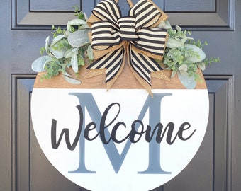 Welcome Front Door sign, Last Name Sign, Personalized Door Wreath, Hanging Round Sign, Housewarming Gift, Last Name Door Sign