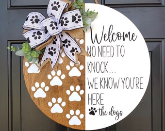 Funny Dog Welcome Sign: Paw Print Door Hanger