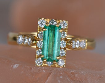 Natural Emerald and Diamond Ring | Vintage-Style (18K and 24K Yellow Gold)