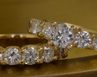 Diamond Engagement Ring and Wedding Band Set (18K Yellow Gold)