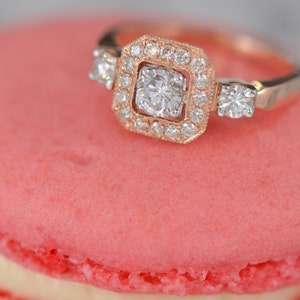 Art Deco-Inspired Diamond Ring (18K Rose Gold)