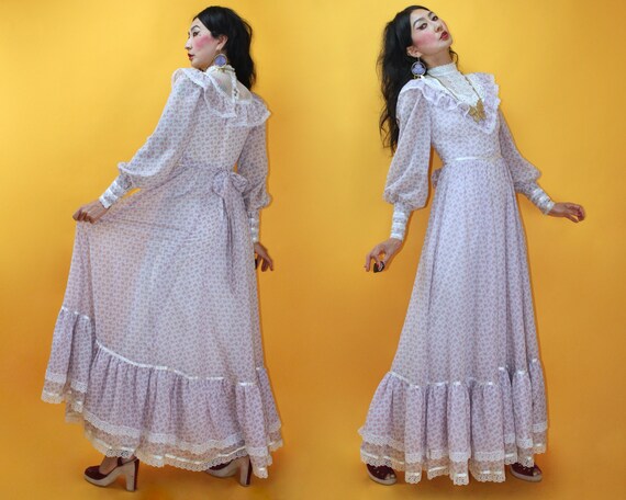 Vintage 1970s Gunne Sax Pink Ditsy Floral print Bi