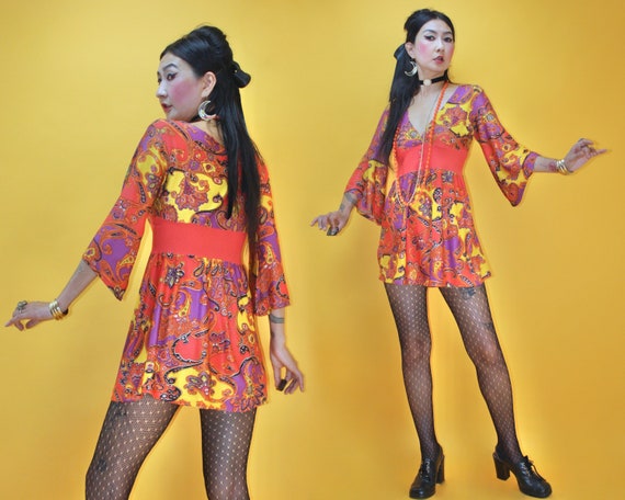 Vintage 1960s MOD Groovy Psychedelic Paisley print