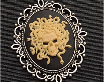 Medusa Medaillon - Necklace, Czech Glass, cream, black, silver tone, setting, filigree, metal,  handmade