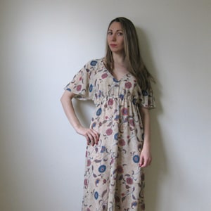 Women summer dress Floral midi dress / Flower print chiffon spring boho hippie dress.V neck dressSundress. Summer maxi dress - Little Wing -