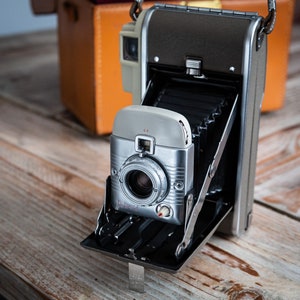 Vintage Polaroid Highlander 80a Land Camera Complete Kit