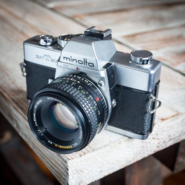 Vintage Minolta SRT-201 35mm Film SLR Camera with Lens