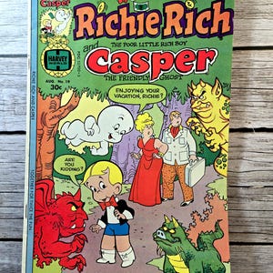 Richie Rich and Casper Aug 1977 / Harvey World / Vintage Comic Book / Ungraded