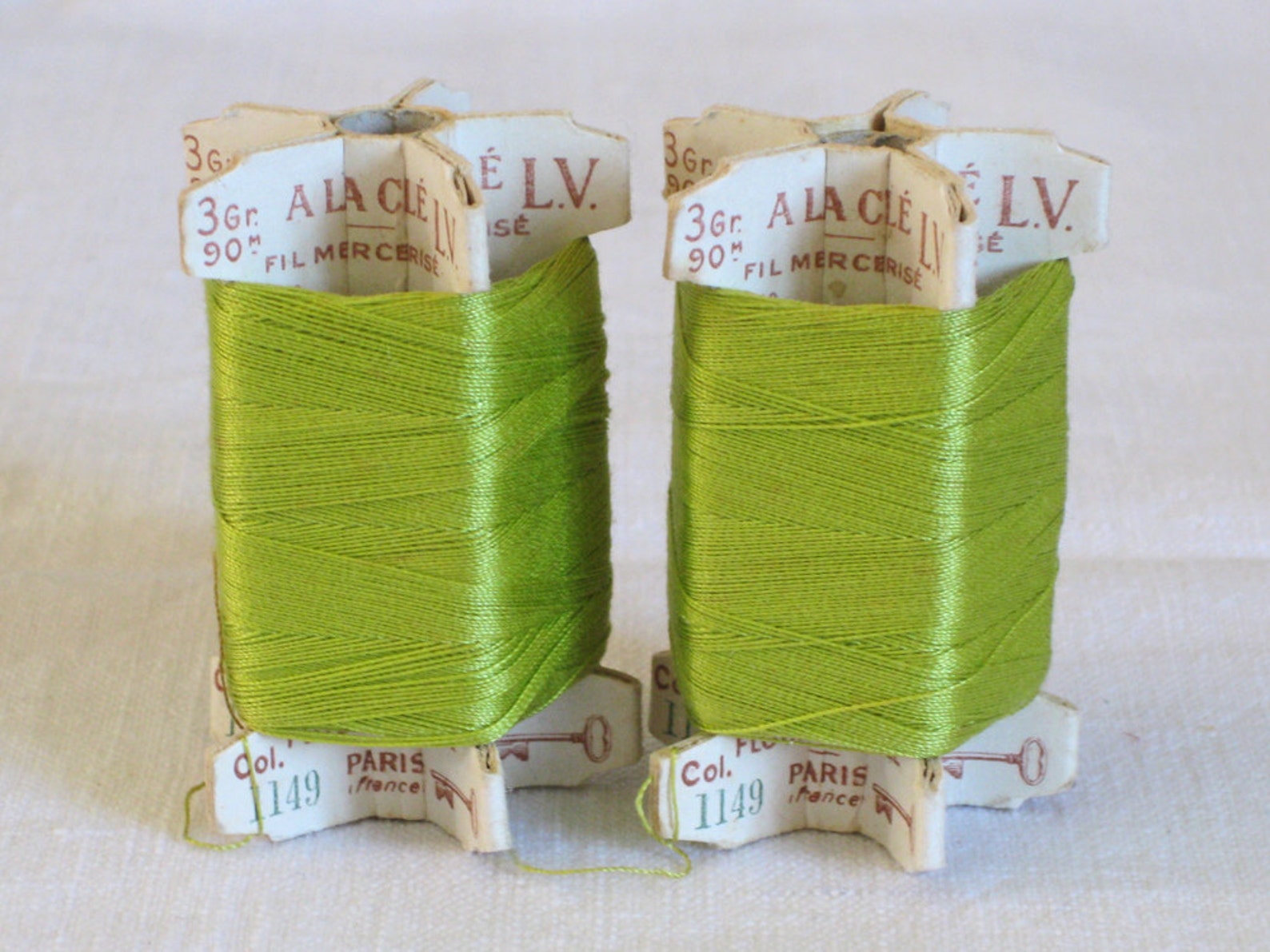 Französisch Faden Karte Rollen mit grünen lila und beige | Etsy
