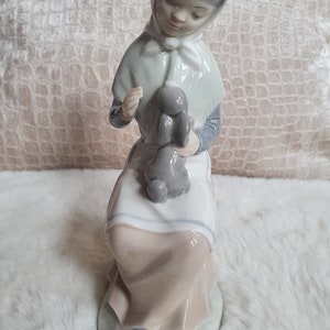 Vintage NAO Lladro Figurine Girl with Rabbit #522G Figurine Excellent Condition, Large Porcelain Home Decor Porcelain Statue Collectable