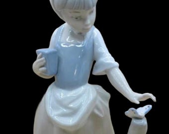 ナオ バイ リヤドロ 00181「蝶を持つ少女」ヴィンテージ 1992年。状態