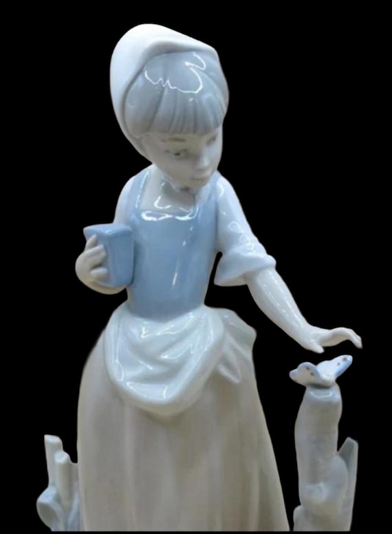 【美品】リヤドロ　NAO　蝶と戯れて リヤドロ ナオ NAO 「蝶と戯れて」【02001398】 - メルカリ