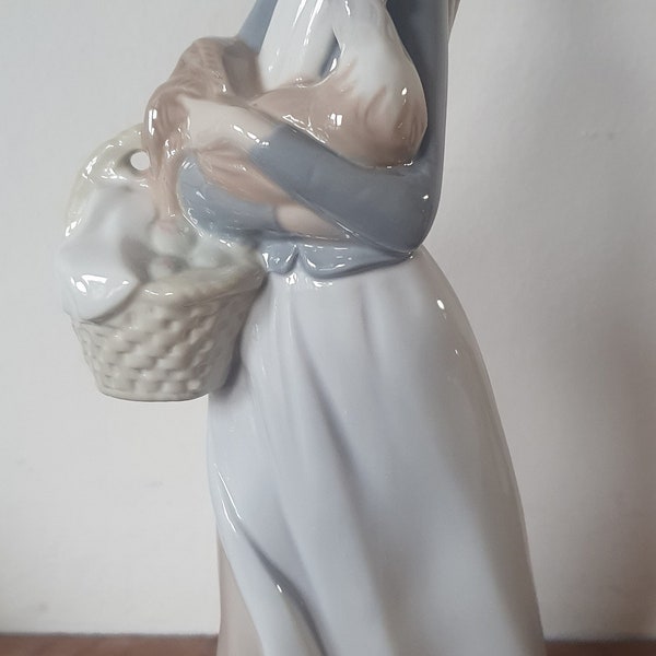 Lladro Figurines Retired, Girl with Cockerel #4592, figurines and knick knacks, Porcelain Fine Art Sculpture, Gifts For Her, Vintage Art