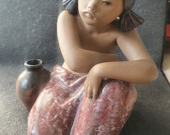 Art Objects Lladro Gres Figurine Girl with Jug "DESIREE" #2146 1984 Mantle Sculpture Gifts for Friends Vintage Retired Spanish Sculpture Art