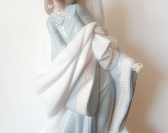 Lladro Nao Large Figurine Art Vintage Decor Art Objects Gift Ideas For Her House Warming