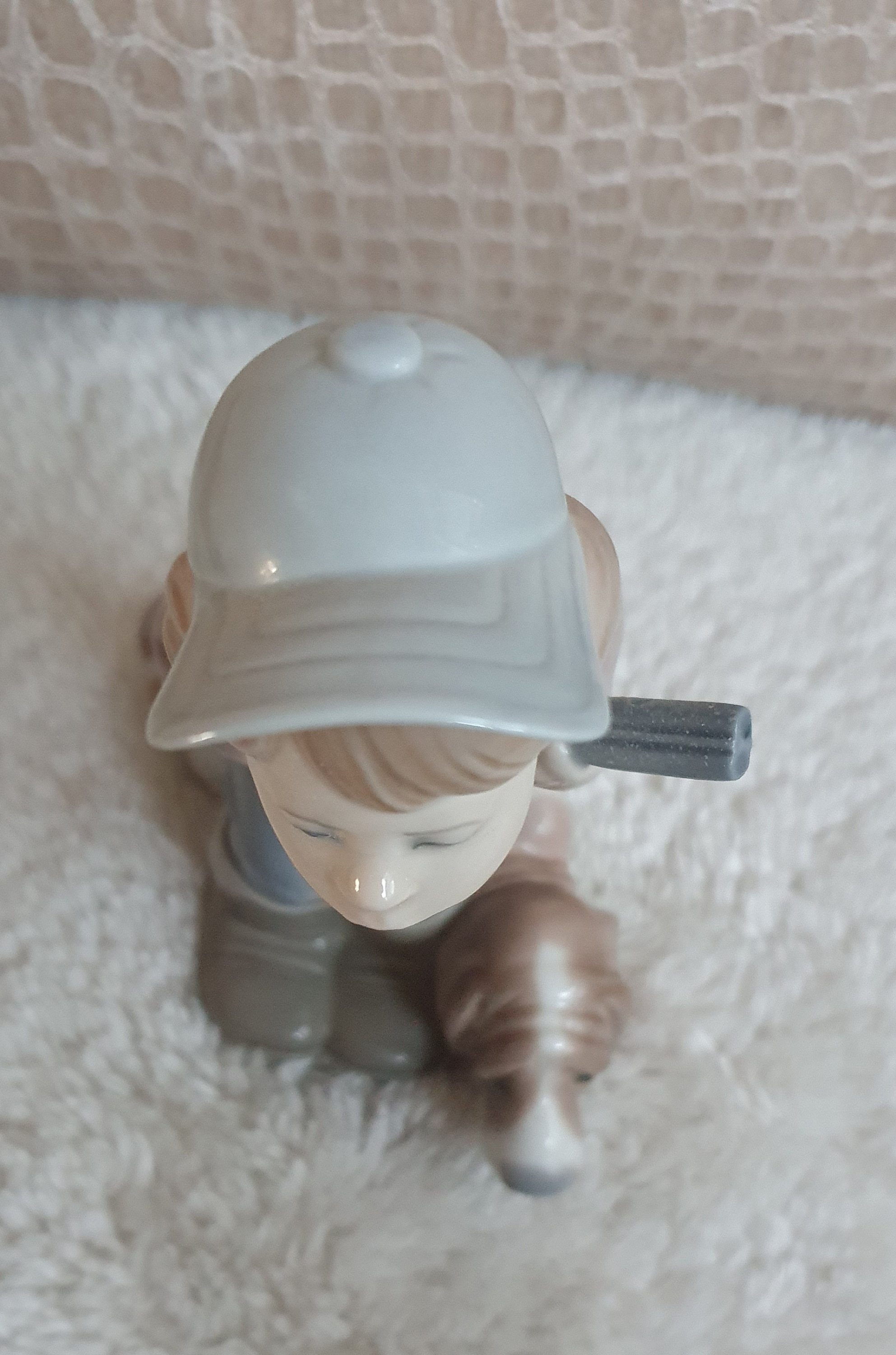 LLADRO Figurine Retired, Hunting Boy With Hound Dog and Shotgun