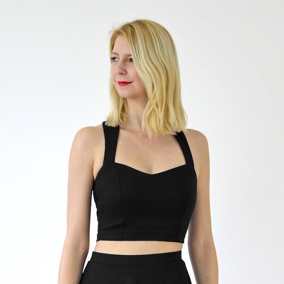 STRAPPY CROP TOP Sweetheart Neck Black Crop Top. 30s 40s Vintage Style  Summer Top. Fitted Jersey Bralet Top With Cross Back Straps 