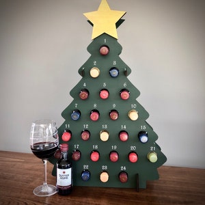 Mini botella de vino Árbol de cuenta regresiva navideña, Mini calendario de adviento de botella de vino cortado con láser, Árbol de vino, Regalo del Día de la Madre, 187 ml, Vino NO incluido imagen 2