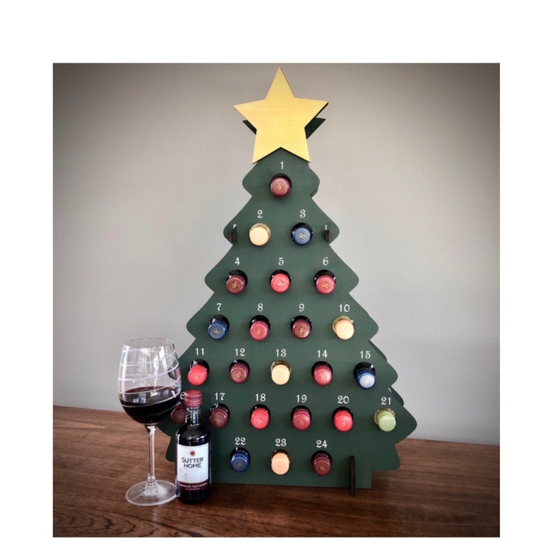 Mini botella de vino Árbol de cuenta regresiva navideña, Mini calendario de adviento de botella de vino cortado con láser, Árbol de vino, Regalo del Día de la Madre, 187 ml, Vino NO incluido imagen 1