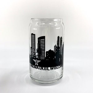 Milwaukee Skyline Can Glass image 2