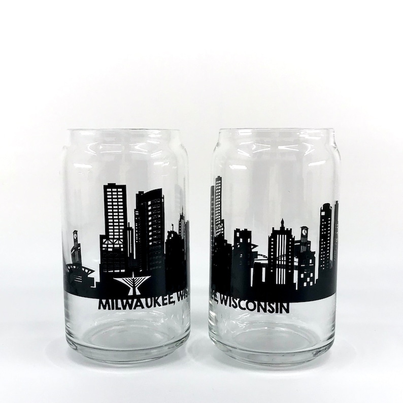 Milwaukee Skyline Can Glass image 1