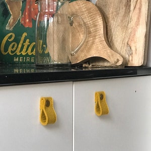 Loop doorhandle handmade felt doorknob in curry yellow image 1
